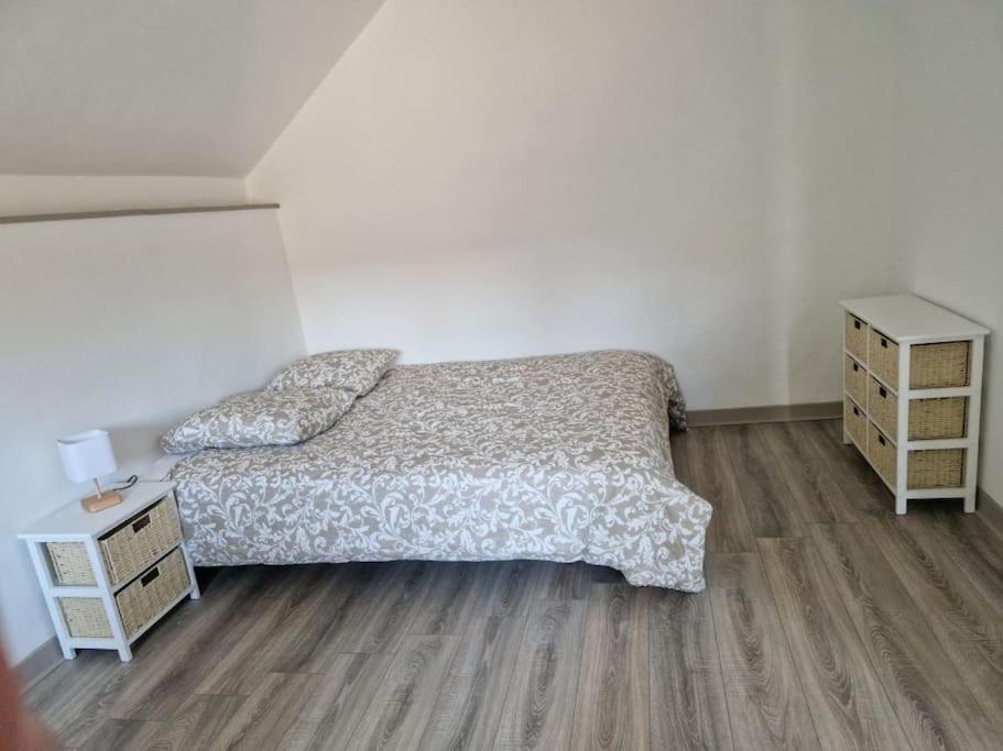 Thésée Appartement Au Milieu Des Vignes מראה חיצוני תמונה
